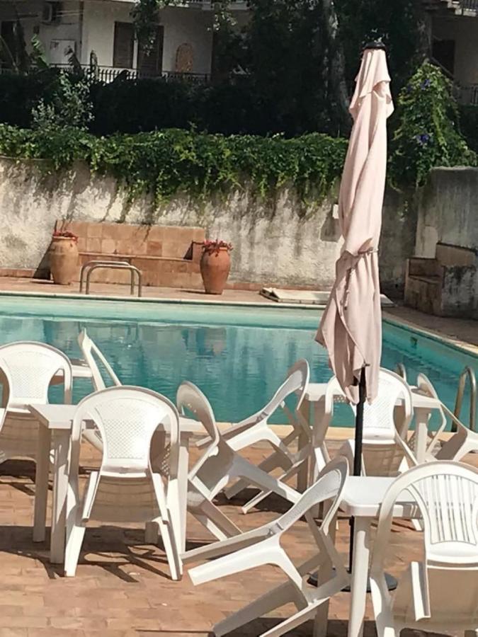 Emily Home Giardini Naxos Luaran gambar